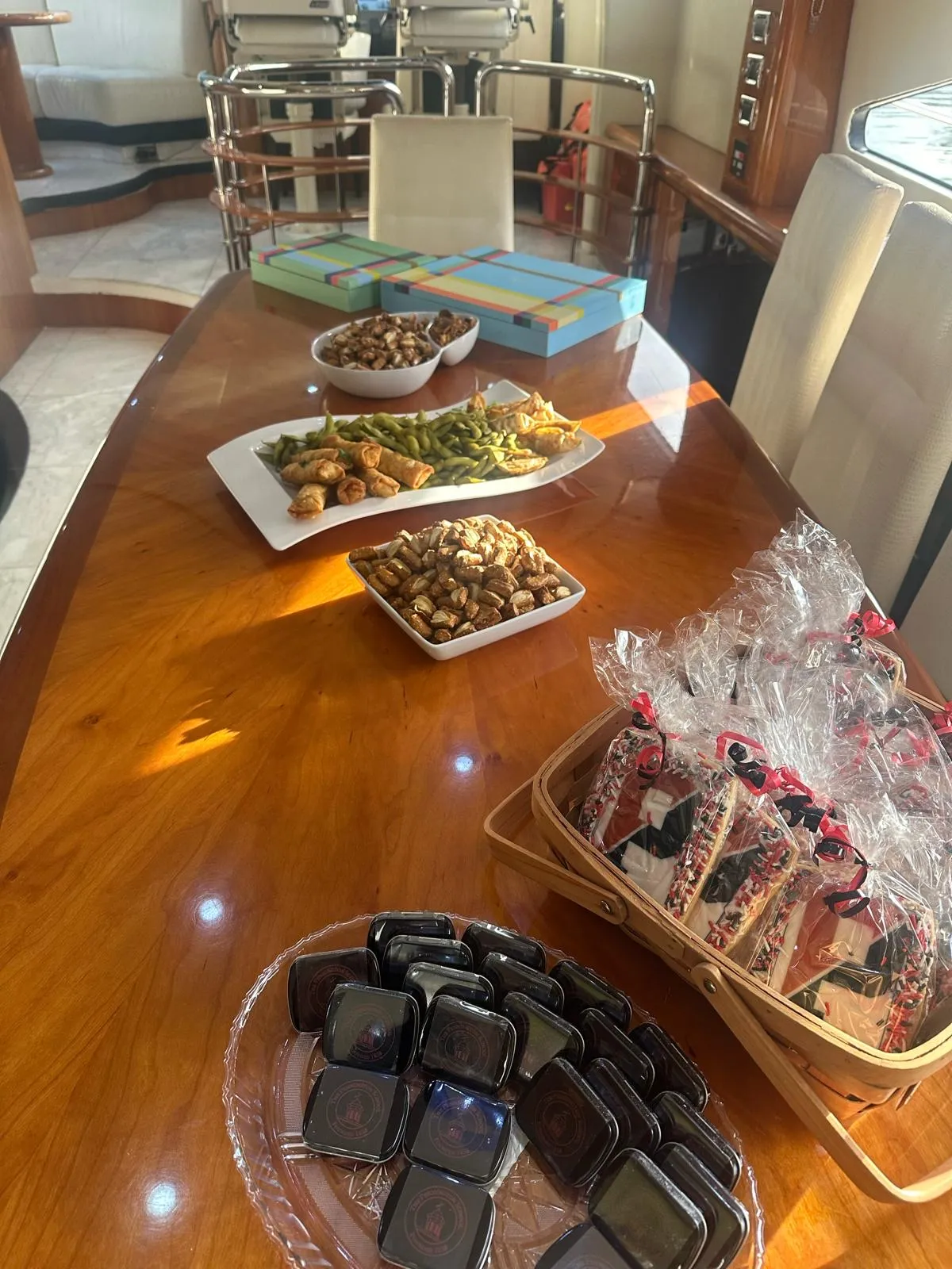 A21 Miami roadshow — marina and yacht setting